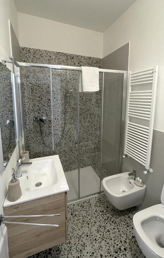 Santa Vincenza - Suite Indipendente Lovere Exterior photo